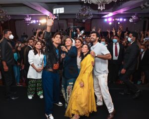 Roshan Mathew Instagram - #Darlings is streaming NOW on #Netflix! 
Happy watching. I hope you have fun with this one :) 

@aliaabhatt @shefalishahofficial @itsvijayvarma @roshan.matthew @jasmeet_k_reen @gaurikhan @_gauravverma @parveezshaikh3 @redchilliesent @eternalsunshineproduction @netflix_in

Styled by @rn.rakhi 

Clothing partner 
@shopcultmodern at www.shopcultmodern.com x @weareperona
Hair by @prachirajaney