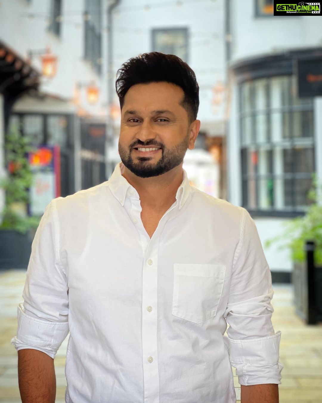 Roshan Prince Instagram - “You can often change your circumstances by changing your attitude.” —Eleanor Roosevelt Colchester Essex, UK