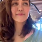 Roshmi Banik Instagram - If I had Freckles, would you still be #obsessed with me?!?! 🤓 . . . . . #roshmibanik #pretty #beautiful #friday #viralvideos #trendingreels #feelkaroreelkaro