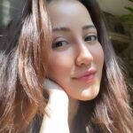 Roshmi Banik Instagram - सूर्य स्नान photo! 😝🌻 . . . . . #viralpics #viralpost #sun #sunkissed #selfie #tuesday #roshmibanik #fyp #foryou