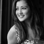 Roshmi Banik Instagram - Ukiyo : Living in the moment,”the floating world” ♾️ . . . . . . #blackandwhitephotography #smile #blessed #grateful #love #happy #friday #weekendvibes #roshmibanik #fyp