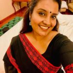 Roshna Ann Roy Instagram - ♥️🖤 . . Chennai, India
