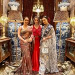 Roshni Chopra Instagram – Alice fell down the rabbit hole into the magical maximal world of @sabyasachiofficial tonight 🥀✨the new mumbai store is surreal, fills your senses and leaves you with a longing to return ! What a night , what a party , what a world 🤌🏽

Wore my @toraniofficial tonight & my grandmothers vintage jewels . 

#sabyasachi #sabyasachimumbai