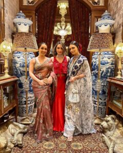 Roshni Chopra Instagram - Alice fell down the rabbit hole into the magical maximal world of @sabyasachiofficial tonight 🥀✨the new mumbai store is surreal, fills your senses and leaves you with a longing to return ! What a night , what a party , what a world 🤌🏽

Wore my @toraniofficial tonight & my grandmothers vintage jewels . 

#sabyasachi #sabyasachimumbai