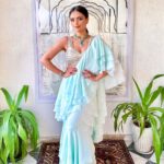 Roshni Chopra Instagram - What a Night ✨🙌in @asalabusandeep for their showcase for the Cancer Patients Aid Association! @cpaaindia - so much heart and what a great effort to raise awareness and funds for cancer relief . Jewelry by @mahesh_notandass @vandalsworld_unofficial #rostyle #sari #abujanisandeepkhosla #asal #jewelbox #jewelry #ootd #sorced