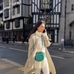 Roshni Chopra Instagram - 6 degrees baby ❄️🧋🇬🇧 do we like dressing for the winter or do we hibernate - which team are you on? Knitwear from @hm Shoes @nike Bag @wandler #winterstyling #hmindia #sweaterweather #londonstyle #rostyle Liberty London