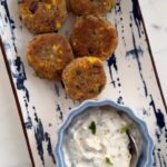 Roshni Chopra Instagram - #RoRecipes - Quinoa Corn Cutlets 🌶️ (Must Try!) Boil Qionoa in water for 5 mins till fully cooked (1 cup quinoa in 2 cups water ) Boil 2 Potatoes & half a corn cob Sauté mushrooms in butter with ginger and green chilli (add salt and pepper to this . Roast 4 tbsp gram flour (besan ) and keep aside Mix all the above ingredients well - add salt pepper and chat masala(optional) to taste . Pan dry in olive oil till brown. Pair with hung curd dip (I have this in my recipe highlights) or any sauce of your choice . Enjoy this protein packed healthy and yummy recipe . #easyrecipes #quinoa #snacks