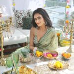 Roshni Chopra Instagram - 11.11.22 Make a wish ✨ Wearing @ishaguptatayal #sari #rostyle #roislight