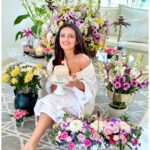 Roshni Chopra Instagram - Counting my blessings 💕✨🤗 thank youuuuuu to everyone that prayed for my dad and who sent in wishes 🙏🏽🥰