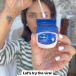 Roshni Chopra Instagram - Vaseline #beautyhack alert 😍 can’t get over how this instantly opens up the eyes & can be worn as a natural no makeup look ! Try it ? Ps the trick is to use less Vaseline- you don’t need too much ! #robeauty #robeautywednesday #vaseline #beautytips #lashlift