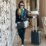 Roshni Chopra Instagram - It’s a plane love story - she smiles for miles ✈️❤️✨🎈🫶🧿 Sweatshirt @shahinmannan Chatrapati Shivaji International Airport