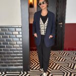 Roshni Chopra Instagram – Euro trip #capsulewardrobe 🧥🫶
👟@newbalance 574’s (on all looks)
👜 @balenciaga (on most looks )

Look 1 –
Shorts @stradivarius 
Blazer- @massimodutti (men’s)
Tank – @arketofficial 
Sunnies @jimmyfairly 

Look2 – 
Stripe tee – @arketofficial 
Jacket – @massimodutti 
Sunnies – @acnestudios 

Look 3 
Pants – @mango 
Tee – @arketofficial 
Bag – @ysl 

Look 4 & 5 
Skirt @mango 
Top @hm
Cashmere knit @mango 
Trench – @burberry 

Look 6 
Pants @hm 
Stripes cardi- @massimodutti 
Sunnies @jimmyfairly 

Look 7
Coords @shahinmannan 
Sunnies @acnestudios 

#rovive #rostyle #capsulewardrobe #holidaylook #europetravel #rowardrobe