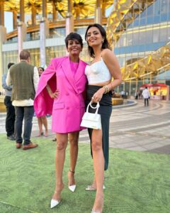 Roshni Chopra Instagram - Broadway in the Bay 🎵❤️✨ This is us at the opening night of The Sound of Music Musical at @nmacc.india - what an incredible venue I’m still pinching myself to believe this exists in mumbai ! And to witness an iconic broadway musical in my own city (my absolute favourite part was the live orchestra 🎻🎹🎷) the heart is full of Joy ! 

#TheSoundOfMusicAtNMACC
#NitaMukeshAmbaniCulturalCentre
#TheSoundOfMusicGlobalTour