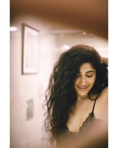 Roshni Prakash Instagram - Happiness is an inside job. 🖤

P.C : @arunprasath_photography