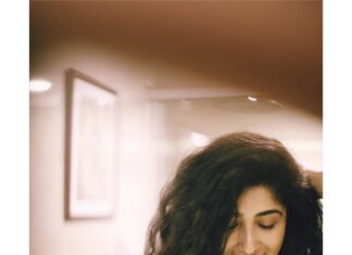 Roshni Prakash Instagram - Happiness is an inside job. 🖤 P.C : @arunprasath_photography Chennai, India