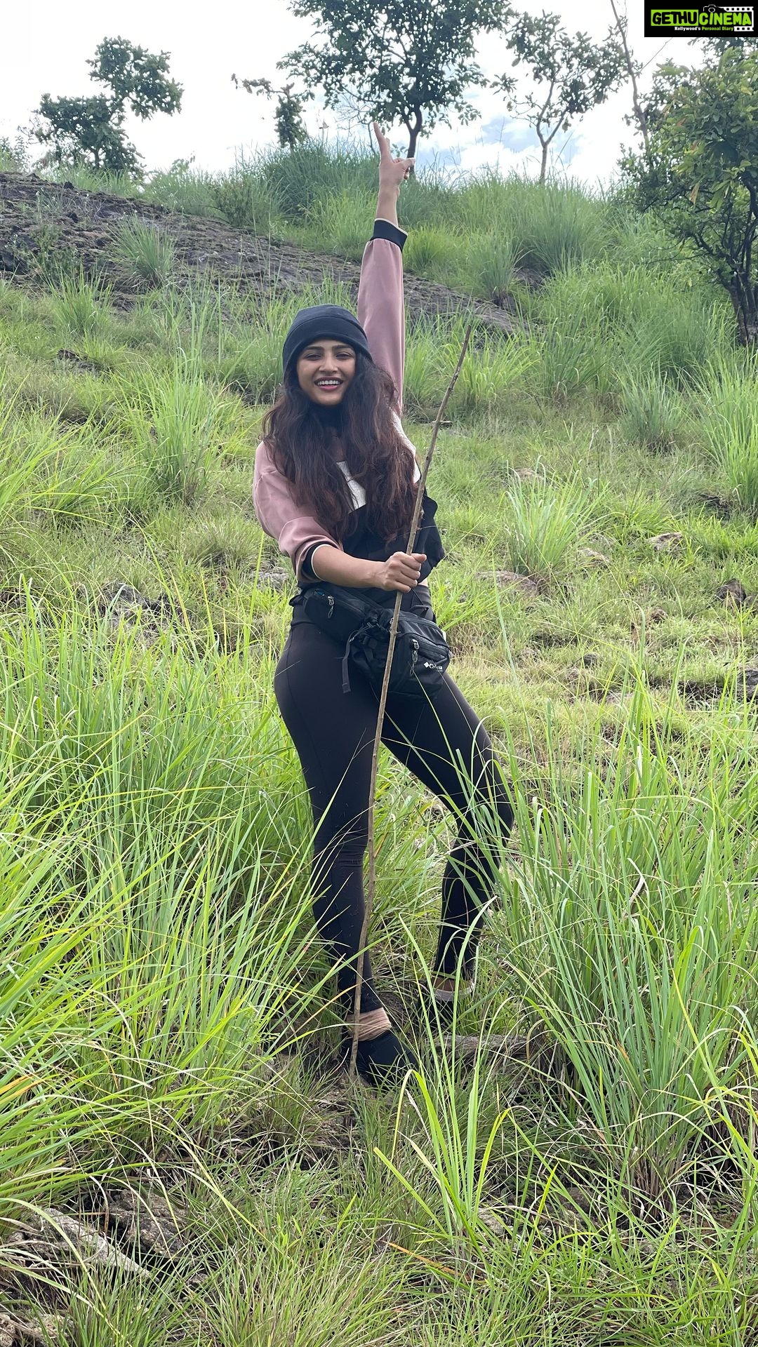 Roshni Prakash Instagram - Happy trails. 🍃
