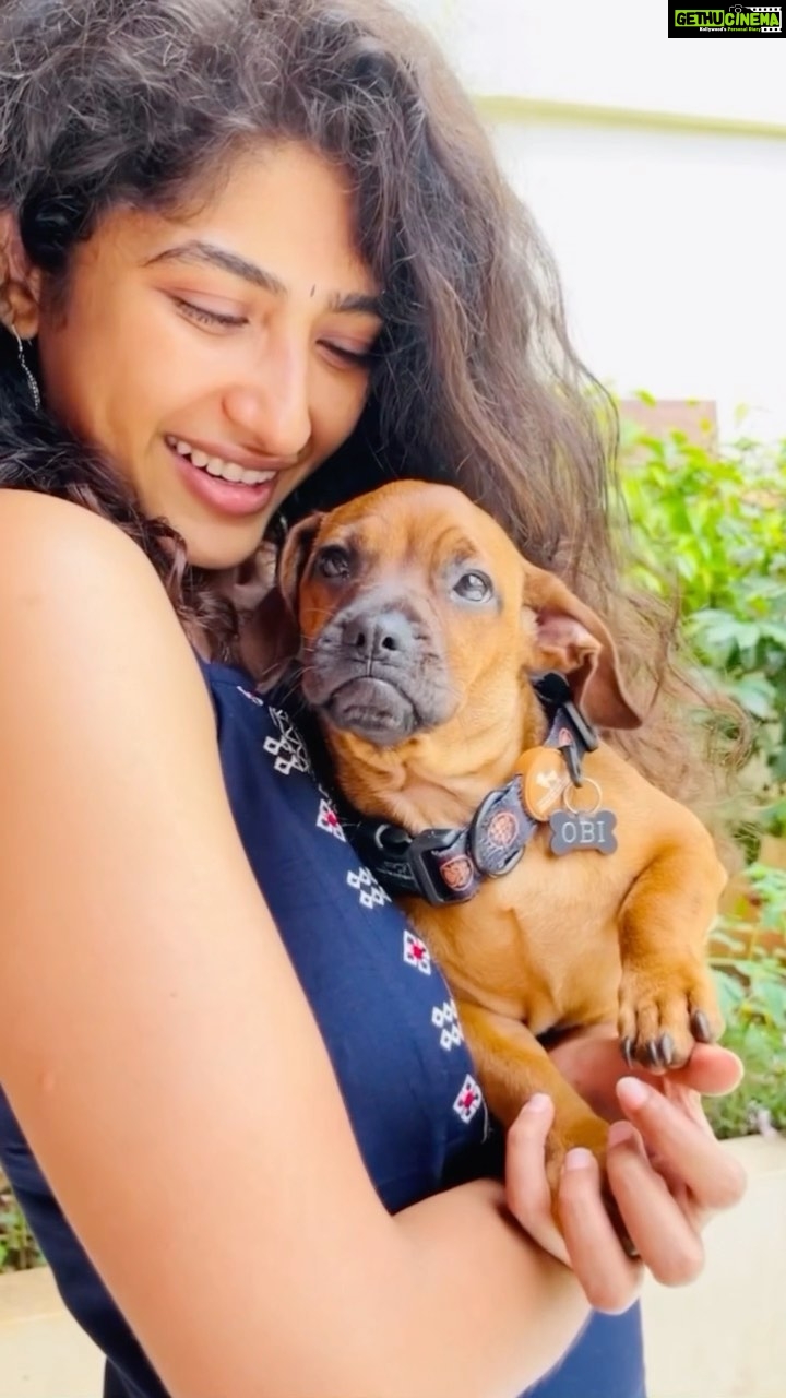 Roshni Prakash Instagram - Well, I believe in love at first sight 🐾