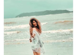 Roshni Prakash Instagram - Foolishly happy! 🦋 Edited - @davidgeorge49 🐒 Goa