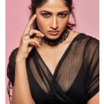 Roshni Prakash Instagram - Heroine hoon!