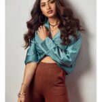 Roshni Prakash Instagram - In the field of roses, I am a wildflower. 🤎