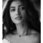 Roshni Prakash Instagram - 🦋 @tinamukharjee • @priyankknandwana • @gchakravarthyy • @sayali_angachekar