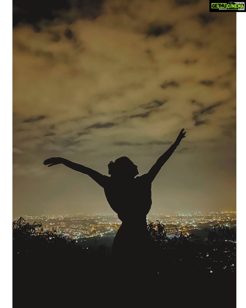 Roshni Prakash Instagram - City of night, Wrap me in your folds of shadow.✨ Chamundi Betta Mysore