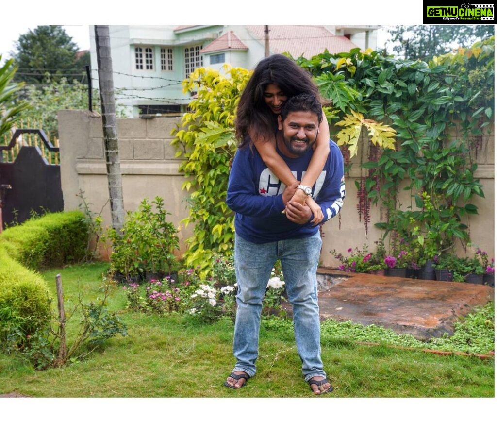 Roshni Prakash Instagram - Piggy backing on you for life! ❤️ Happy Birthday Pajjanna. I Love You.✨ Mysore, Karnataka