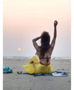 Roshni Prakash Instagram - Good morning, 2021🕊️✨ Goa, India