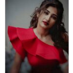 Roshni Prakash Instagram - Tell me where your love lies. 💋 @ganeshphotography1 @anushalimakeup ✨