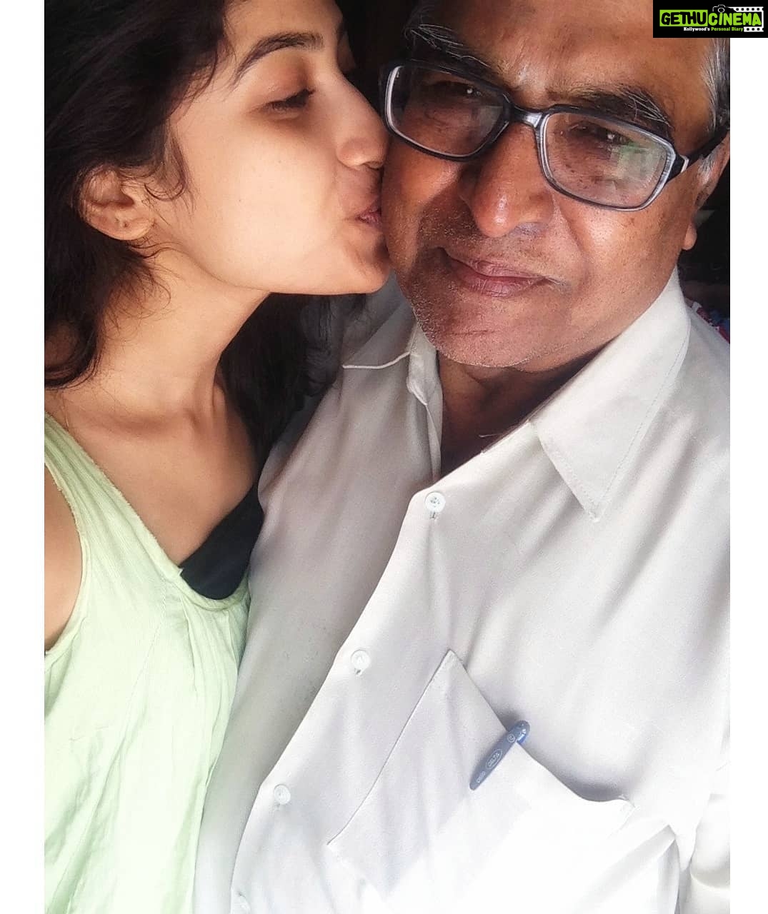 Roshni Prakash Instagram - Been a year since you left.. but it doesn't really feel like you did. ❤️ #Appa