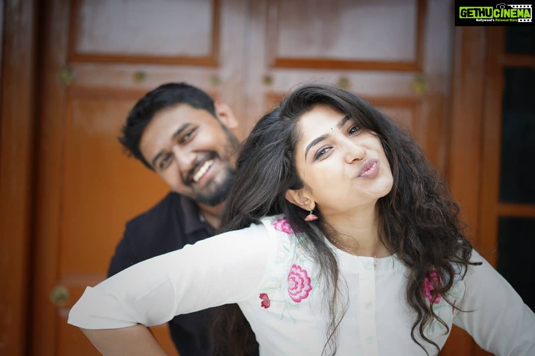 Roshni Prakash Instagram - October is special mainly for this person. Happy birthday Pajjanna! ❤️ I love you and miss fooling around with you. Come home soon. 😘