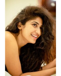 Roshni Prakash Instagram - One more day to go. 🙃
Haven’t felt so many butterflies in a long time. 

#luckyman 

P.C : @arunprasath_photography ✨
