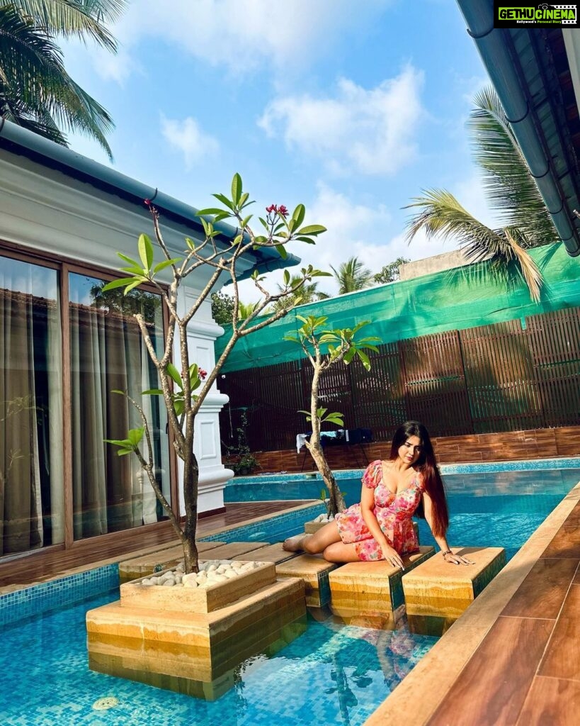 Roshni Walia Instagram - Home away from home 🏡 Best and the most memorable stay at @eraaya_stays & @saffronstays . . . . #villa #goa #travel #collaboration #sponser #roshniwalia #beauty #explore #foryou #nature #pool #poolday 🧿🔚 Goa