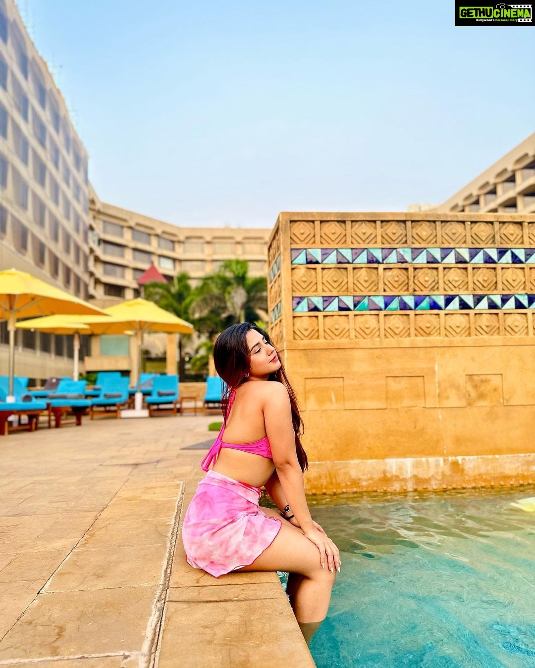 Roshni Walia Instagram - I was mermaid for thisβ¦β¦ π§ββοΈ βοΈππ JW Marriott Mumbai Juhu
