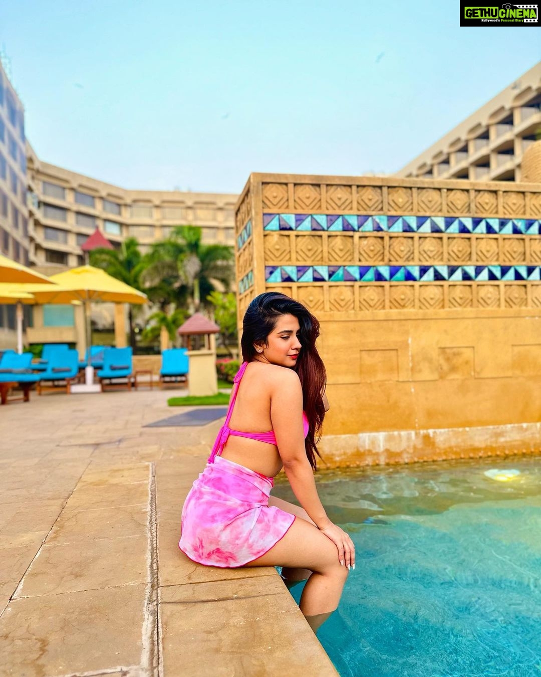 Roshni Walia Instagram - I was mermaid for thisβ¦β¦ π§ββοΈ βοΈππ JW Marriott Mumbai Juhu