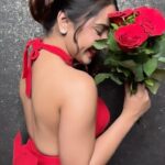 Roshni Walia Instagram - Will you be my valentine ❤️? . . . . . #outfit - @the_clothingfactory @zaamo.official 📍 . . . . #valentines #valentineday #red #explore #foryou #trending #reelitfeelit #roses #reelkarofeelkaro #roshniwalia 🔚