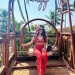 Roshni Walia Instagram - Last post of 2022 Comes with a lot of love ❤️ Thankyou for being a part of my journey I hope your love only grows for me Grateful for each one of you You guys are the best ❤️🔚 Goa