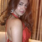 Roshni Walia Instagram - Baddie vibes 🤪 . . Shot and edited by @sufidoo @themadinfluence @nomimumbai . #reel #reels #explore #trending #foryou #roshniwalia #reelsinstagram 🔚