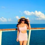 Roshni Walia Instagram - Let the outfit do the talking ;) 💓 . . . . . #outfit #cruise #fashion #trend #explore #ootd #stylist #ootd #foryou #roshniwalia #indian #india 💓🔚