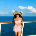 Roshni Walia Instagram - Let the outfit do the talking ;) 💓 . . . . . #outfit #cruise #fashion #trend #explore #ootd #stylist #ootd #foryou #roshniwalia #indian #india 💓🔚