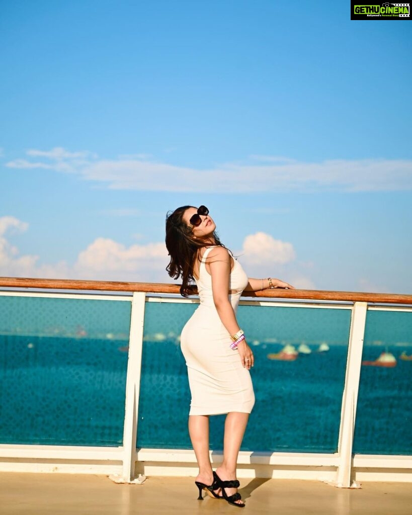Roshni Walia Instagram - Captain feels 🚢 . . . . Photo credits @celebfieapp . . . #explore #cruise #travel #roshniwalia #instagram 🔚