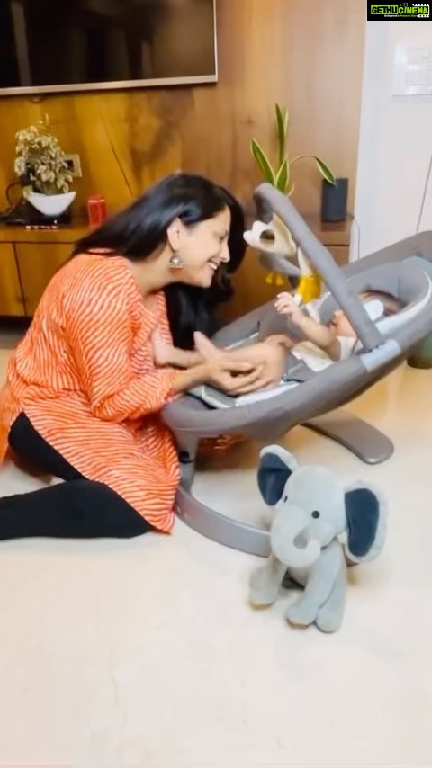 Rucha Hasabnis Instagram - Ronit’s favourite lounger!! And trust me, he loves to lounge 😂 @nuna_india He loves his leaf grow ❤️❤️