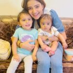 Rukshar Dhillon Instagram - @maneetsana my very first friend I made in Bangalore, and now family, lived one of the most beautiful phases of her life away from all of us in New Zealand cause of the lockdown. But finally, post 2 years is when I got to meet her and the two babies. That one hug filled my heart and how! I became a Masi and this moment was so precious to me. In the end, it’s these that we live for♥️ Ajooni & Raijit, Masi loves you both so much. And your Mommy too♥️ #love #onlylove #bestmoment