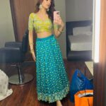 Rukshar Dhillon Instagram - The few of many backstage moods🥰 #bigbosstelugu Will post the BTS video soon! Stay tuned💛