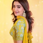 Rukshar Dhillon Instagram - 1.Strike a pose 💁🏼‍♀️ 2.Did someone say ladoo😃 @pranil_chintewar @talashahyderabad @bhargavikallam @vijjireddyskht #lightup #festival #diwali #festiveseason