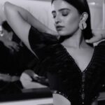 Rukshar Dhillon Instagram - ♣️♣️♣️ Captured by- @minchubysujaynaidu @sujaynaidu HMU- @bhavanikumar.mua Styled by- @officialanahita Outfit- @snbyshantanunikhil Accessories- @flowerchildbyshaheen