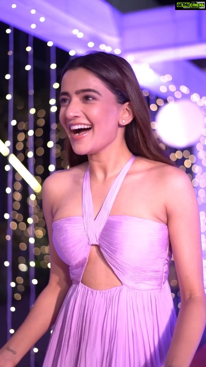 Rukshar Dhillon Instagram - The end of this Reel is the Real part of my day I love the mosssst!!♥️🥰 @bhargavikallam @talashahyderabad @pranil_chintewar @_anupphotography @akoyajewels @pixelperfectmakeup_visali @vijjireddyskht #reels #real #love #makesmehappy #food #foodlover