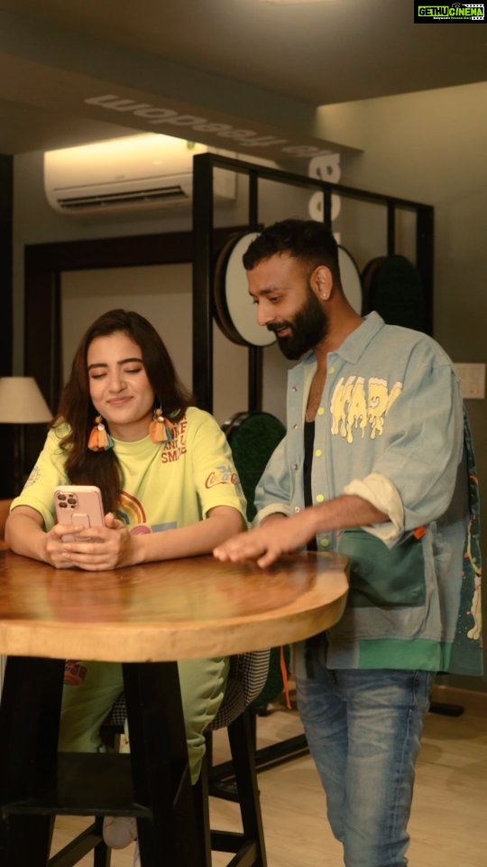 Rukshar Dhillon - 83.8K Likes - Aap kaunsa filter use karte hai? 😕
.
.
.
#reels #explorepage #filter