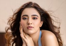 Rukshar Dhillon Instagram - Will pin the most mind-blueing caption See you in the comments!💙 @pranil_chintewar @makeupbykashmira_ @seena_hair143