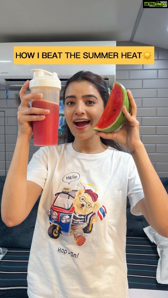 Rukshar Dhillon Instagram - When hai garmi plays on your mind, this juice will cool you down☀😉😎 #RukCanCook #juicing #ayurveda